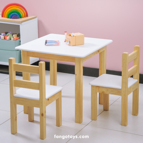 Mesa y sillas para niños madera de pino