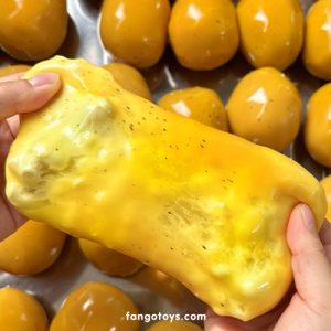 mango-squishy-crujiente-squeezy-4-fangotoys