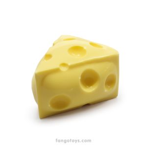 Squishy Queso triangular crunchy