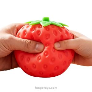 strawberry-squishy-jumbo-4-fangotoys