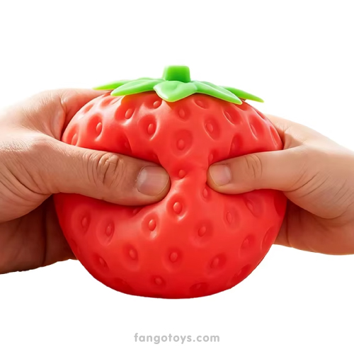 strawberry-squishy-jumbo-4-fangotoys
